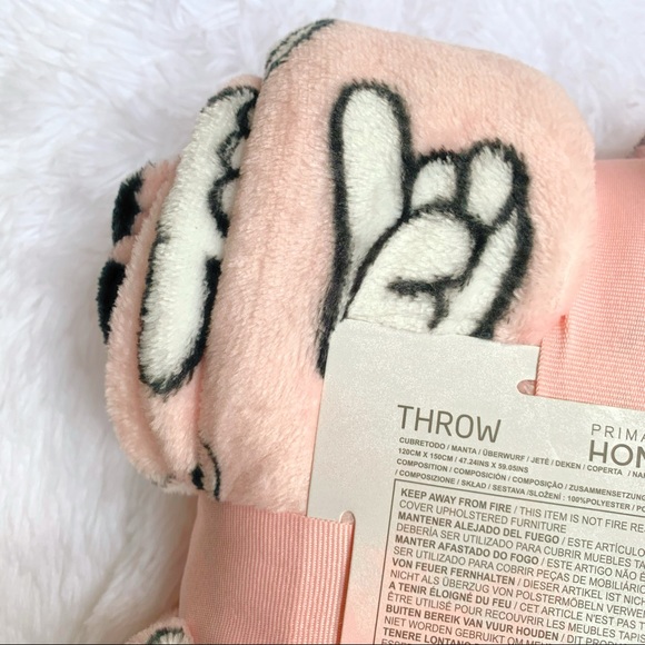 SOLD OUT ⭐️ Mickey & Minnie Pink Throw Blanket - Picture 4 of 4